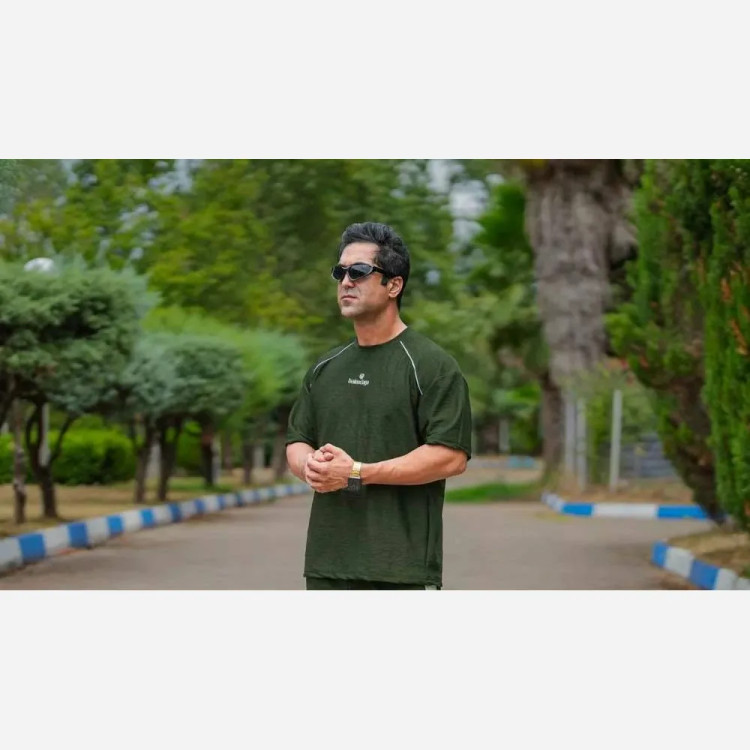 ست تیشرت شلوار بیسکویتی طرح INSSTUDIDS مغزی دوزی