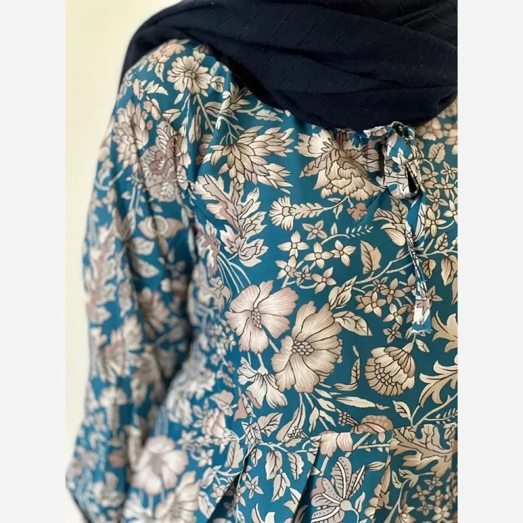 ساحلی گلدار خنک و تابستانه جنس فلور بوگاتی فری سایز