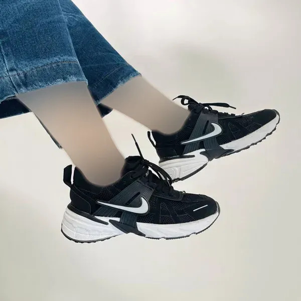 کتونی نایک زنانه مدل V2K