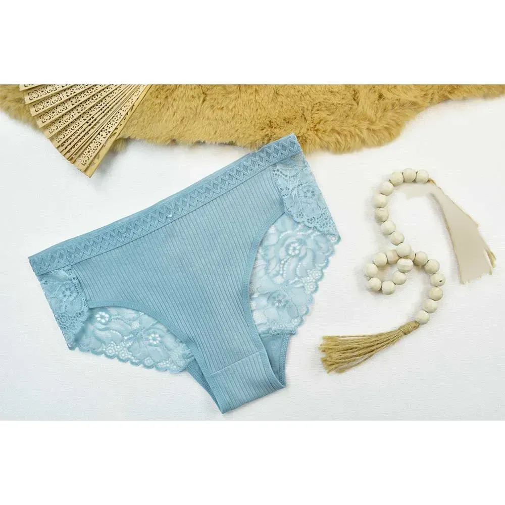 شورت زنانه کبریتی پشت دانتل سایز M L XL تولید چین