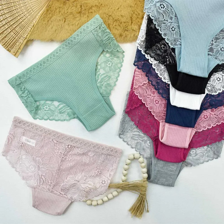 شورت زنانه کبریتی پشت دانتل سایز M L XL تولید چین