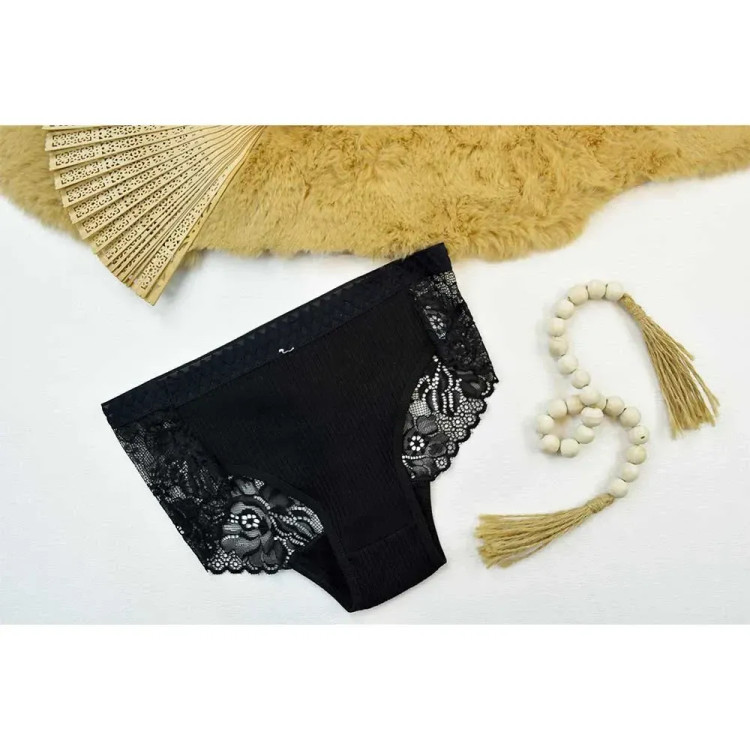 شورت زنانه کبریتی پشت دانتل سایز M L XL تولید چین