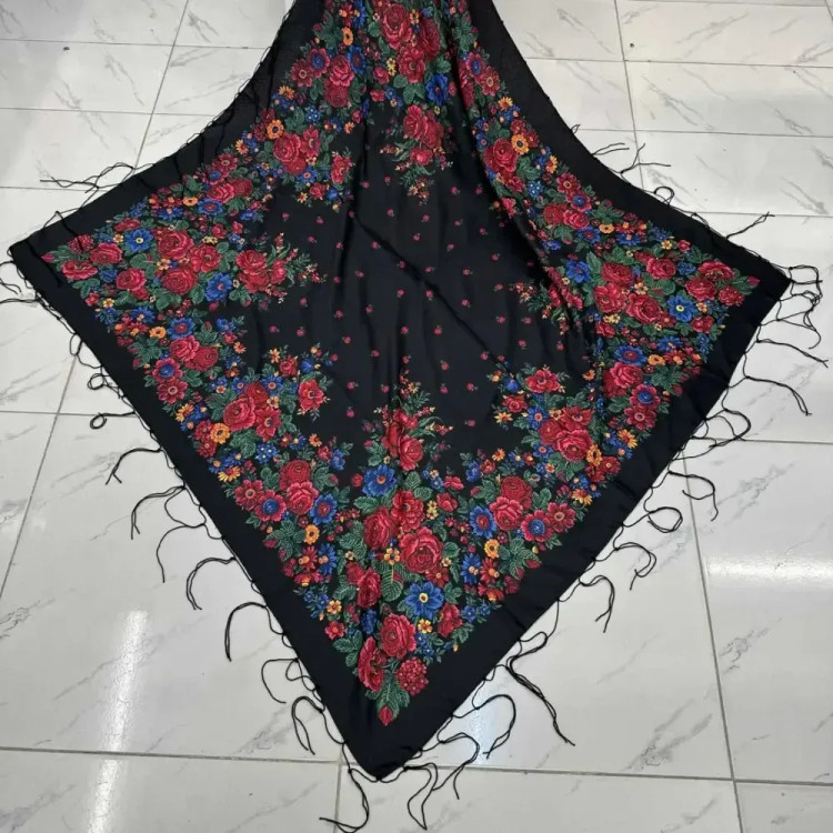 روسری ترکمنی ایرانی مدل تاتار کد 1607 طرح سنتی نخ پلی استر 130x130 مناسب 4 فصل
