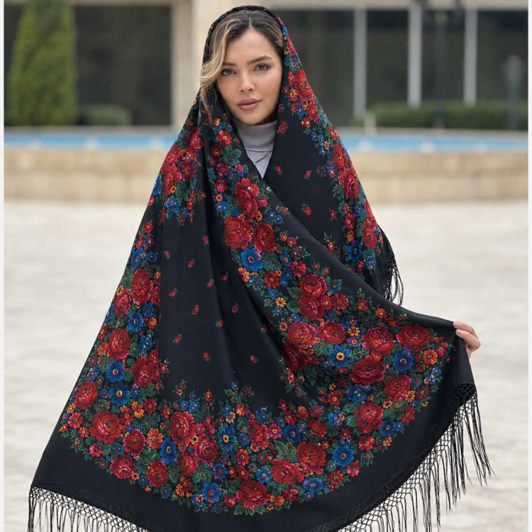 روسری ترکمنی ایرانی مدل تاتار کد 1607 طرح سنتی نخ پلی استر 130x130 مناسب 4 فصل