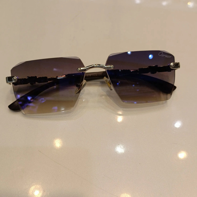 عینک آفتابی فرم لس کارتیر فرانسه اسپرت UV 400 پنج رنگ مناسب تمامی صورت ها